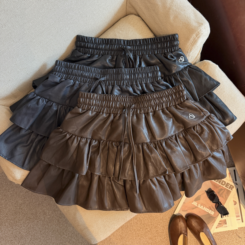 Sweet High Waist Lace-Up Heart Embroidered PU Leather Ruffle Tiered Mini Skirt for Women 2026 Fall Winter